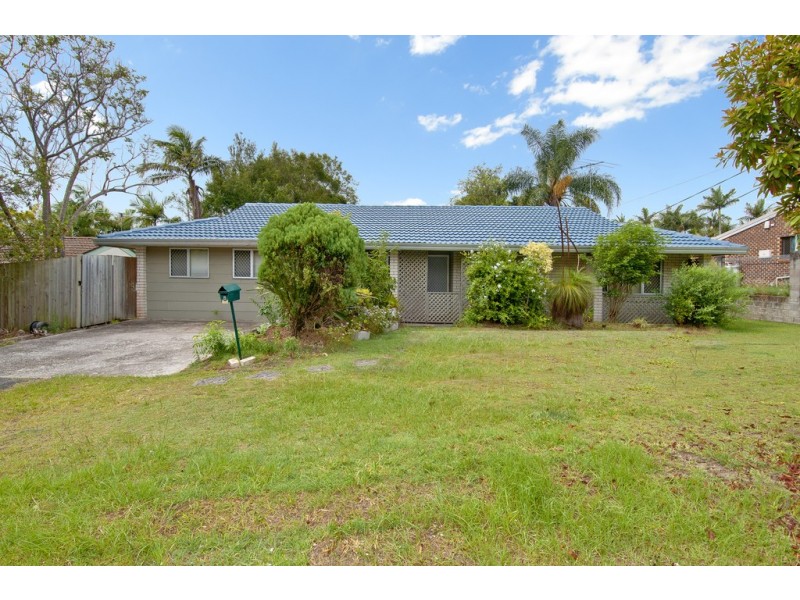 8 Dryade Street, Regents Park QLD 4118