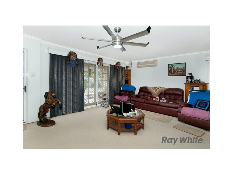 28a Pinelands St, Loganlea QLD 4131