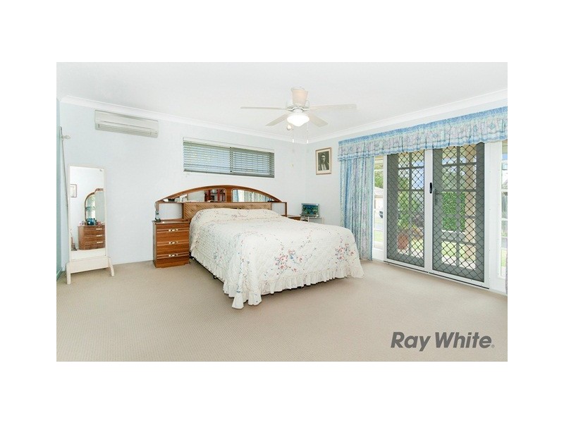 28a Pinelands St, Loganlea QLD 4131