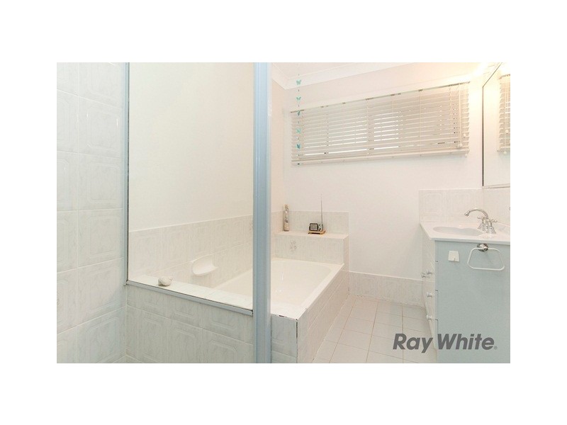 28a Pinelands St, Loganlea QLD 4131