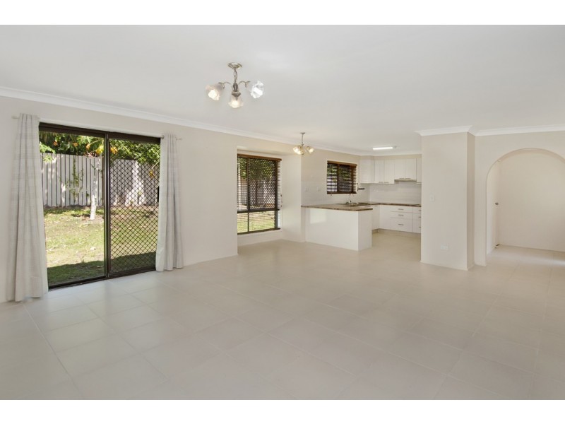 12 Parinlea Court, Marsden QLD 4132