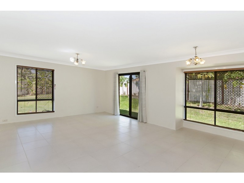 12 Parinlea Court, Marsden QLD 4132