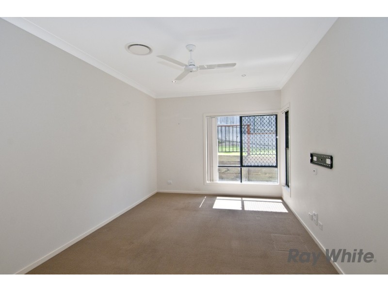 6 Carnarvon Crescent, Waterford QLD 4133