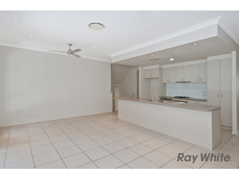 6 Carnarvon Crescent, Waterford QLD 4133