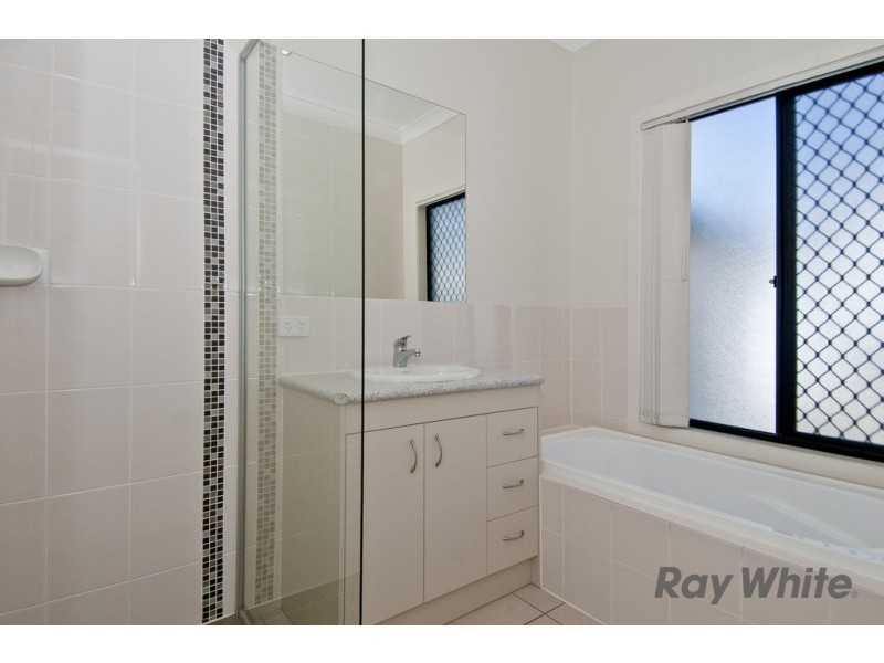 6 Carnarvon Crescent, Waterford QLD 4133