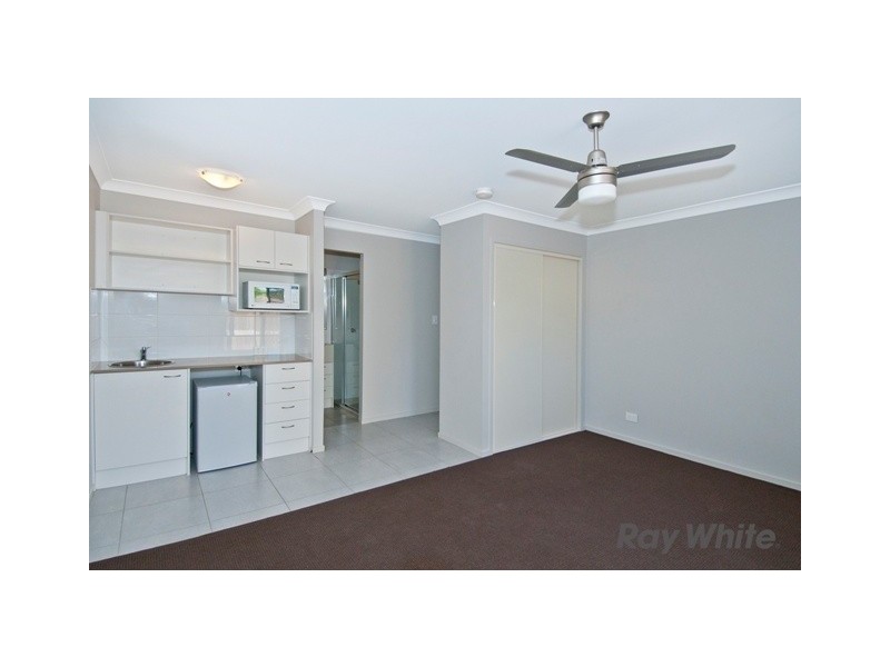 Room 7/35 Loganlea Road, Waterford West QLD 4133