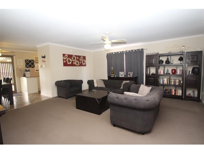 5 Greisen Court, Bethania QLD 4205