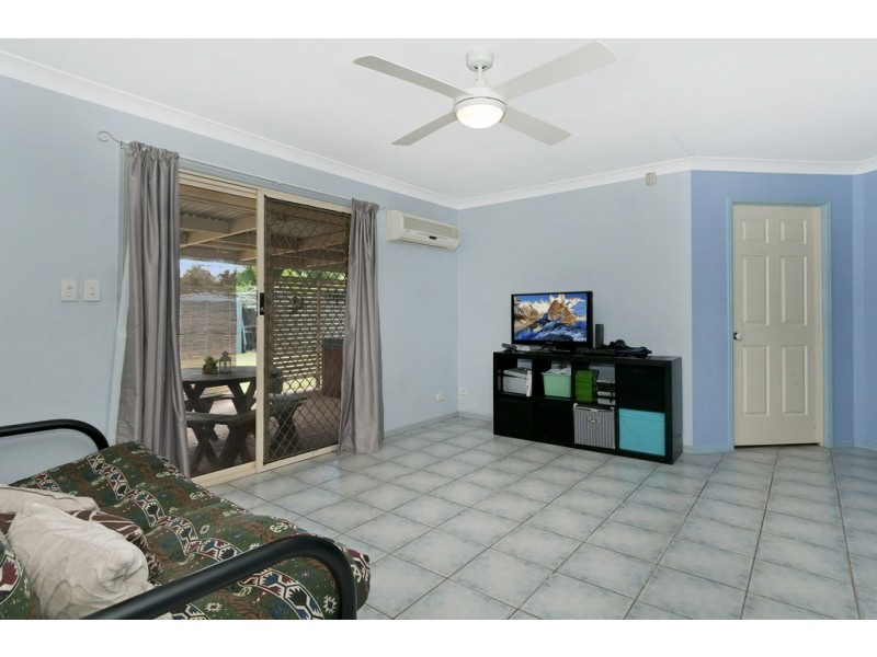 43 Moore St, Loganlea QLD 4131