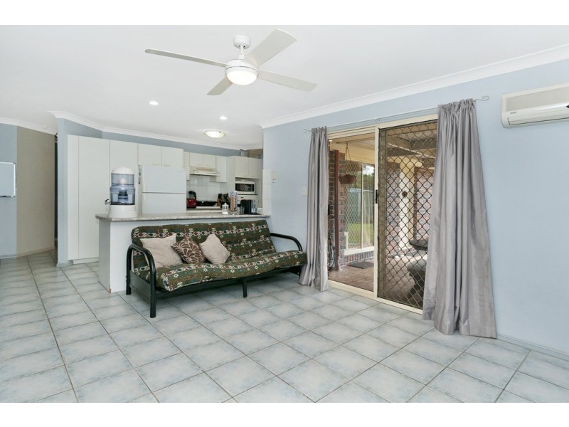 43 Moore St, Loganlea QLD 4131