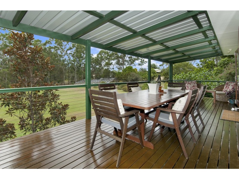 56 Schneider Rd, Waterford QLD 4133