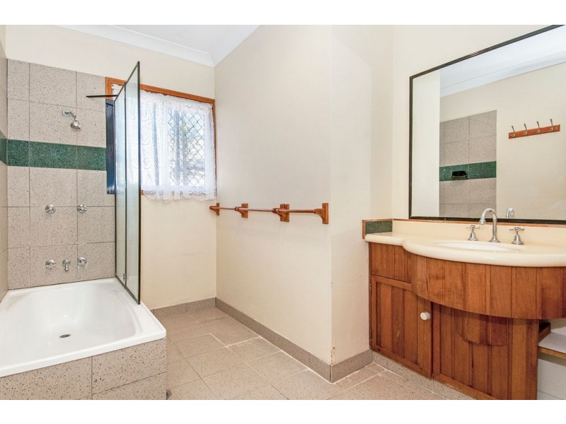 114 Edenlea Drive, Meadowbrook QLD 4131