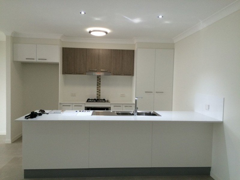 8 Sunstone Court, Logan Reserve QLD 4133