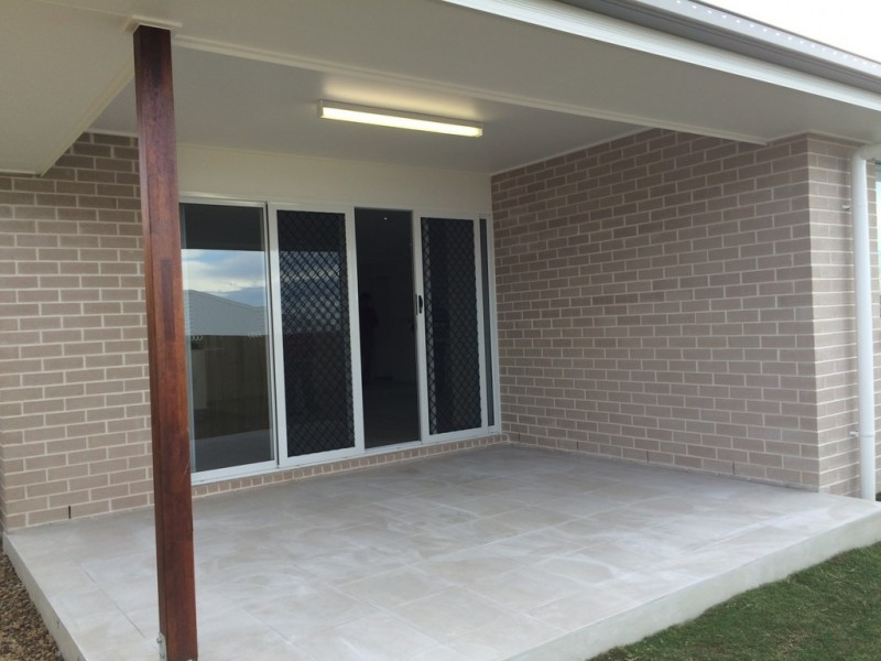8 Sunstone Court, Logan Reserve QLD 4133