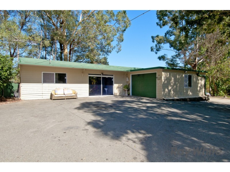 54 Jacaranda Ave, Boronia Heights QLD 4124