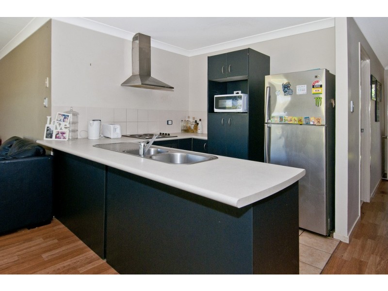 4 Lake Cootharaba Pl, Logan Reserve QLD 4133