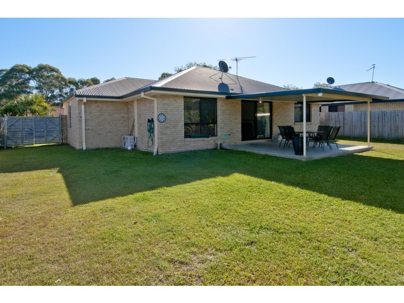 4 Lake Cootharaba Pl, Logan Reserve QLD 4133