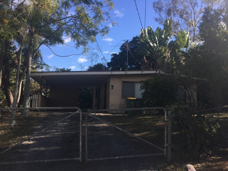 7 Palm Avenue, Kingston QLD 4114