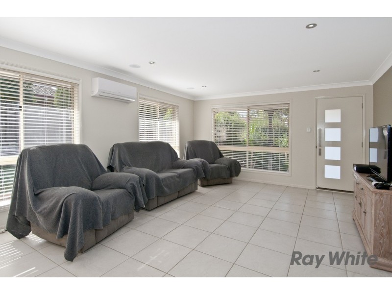 47 Gordonia Dr, Regents Park QLD 4118