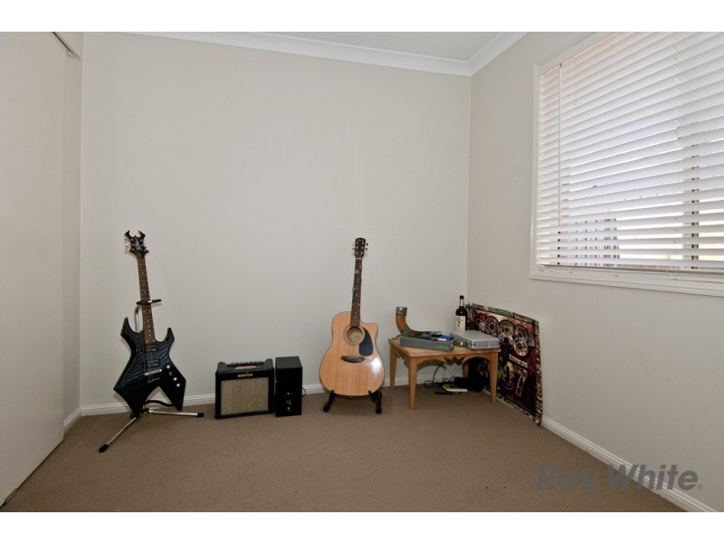 47 Gordonia Dr, Regents Park QLD 4118