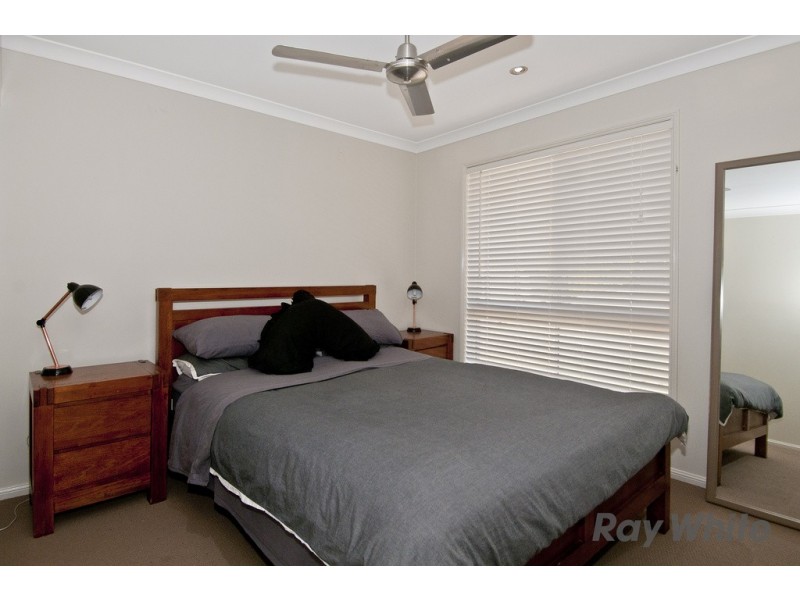 47 Gordonia Dr, Regents Park QLD 4118