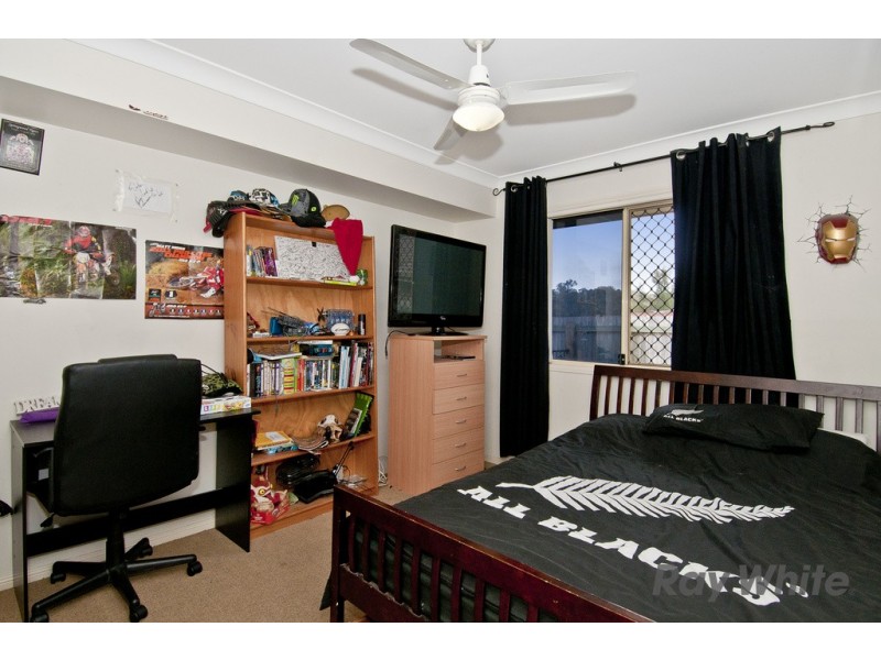 7 Barber Ct, Waterford QLD 4133