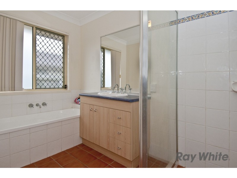 7 Barber Ct, Waterford QLD 4133