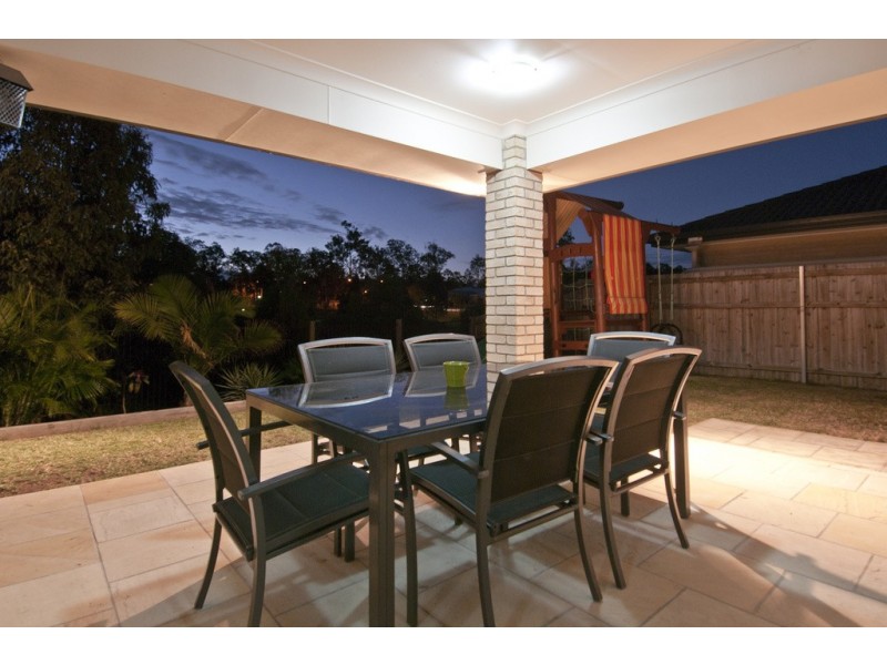 9 Conimbla Crescent, Waterford QLD 4133