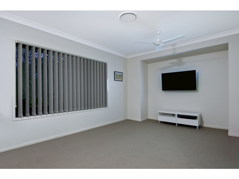 9 Conimbla Crescent, Waterford QLD 4133