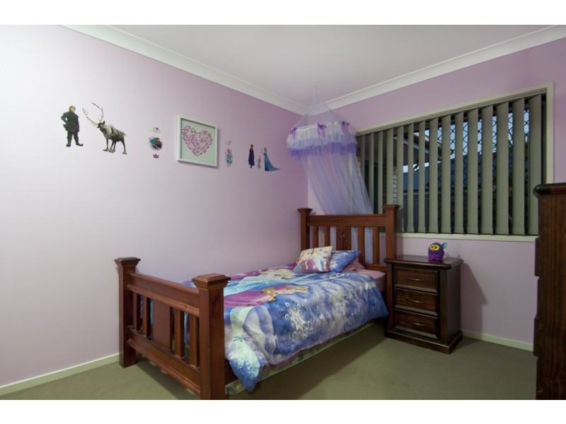 9 Conimbla Crescent, Waterford QLD 4133