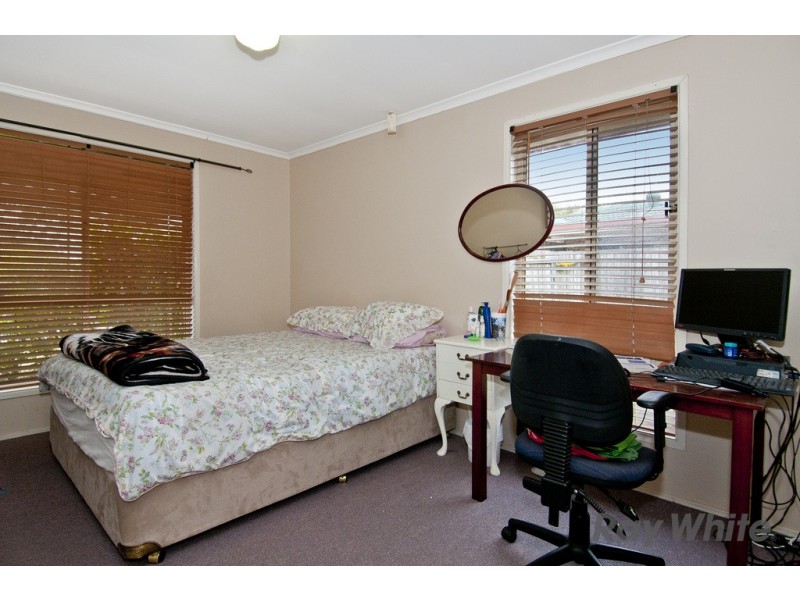 3 Carlton Cl, Bethania QLD 4205