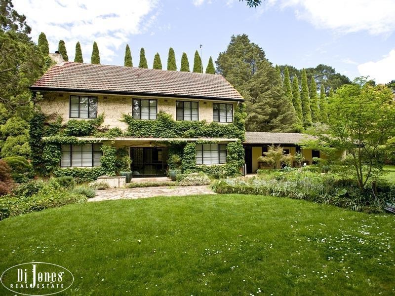 00 Cnr Werrington St and Moss Vale Road, Burradoo NSW 2576