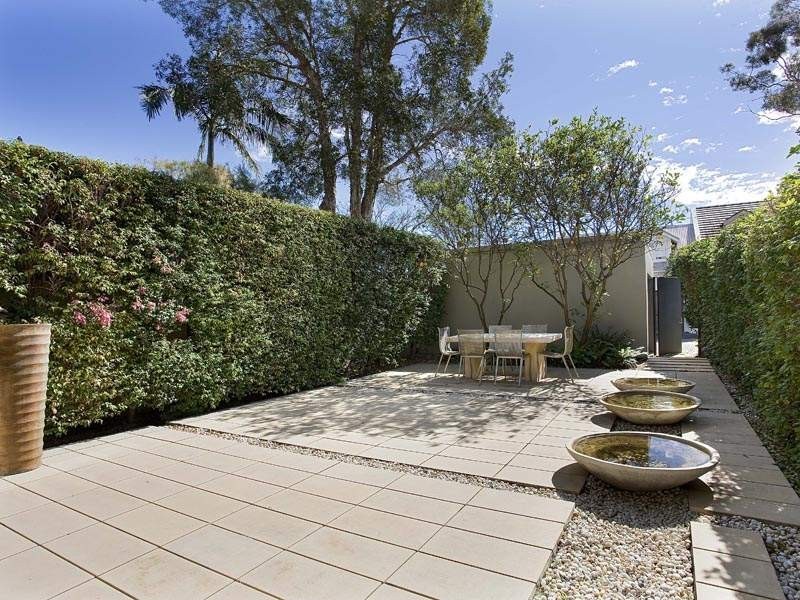 42 Wallis Street (between Moncur and Ocean Streets), Woollahra NSW 2025