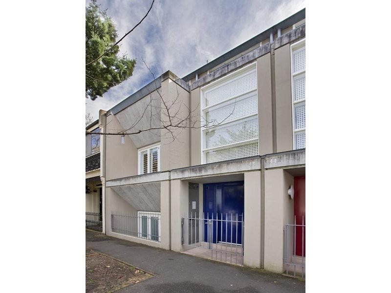 42 Wallis Street (between Moncur and Ocean Streets), Woollahra NSW 2025