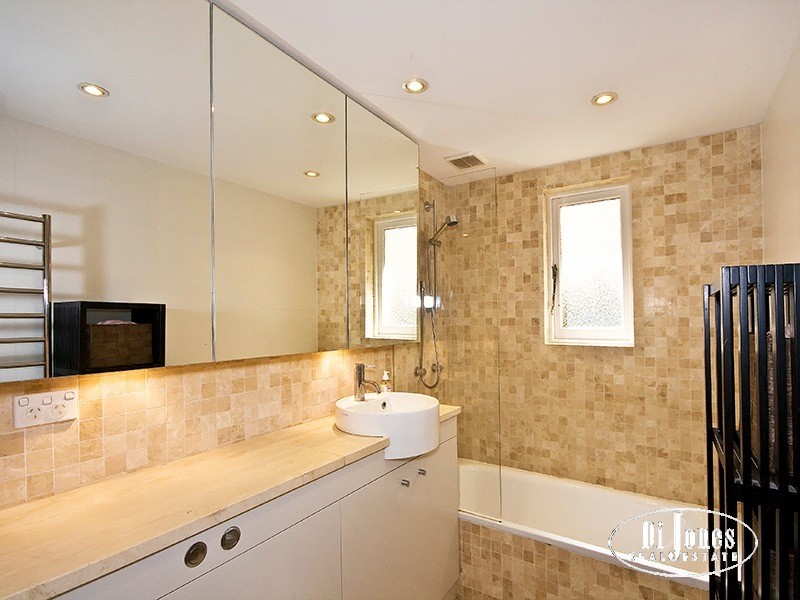 68 Glenayr Avenue, North Bondi NSW 2026