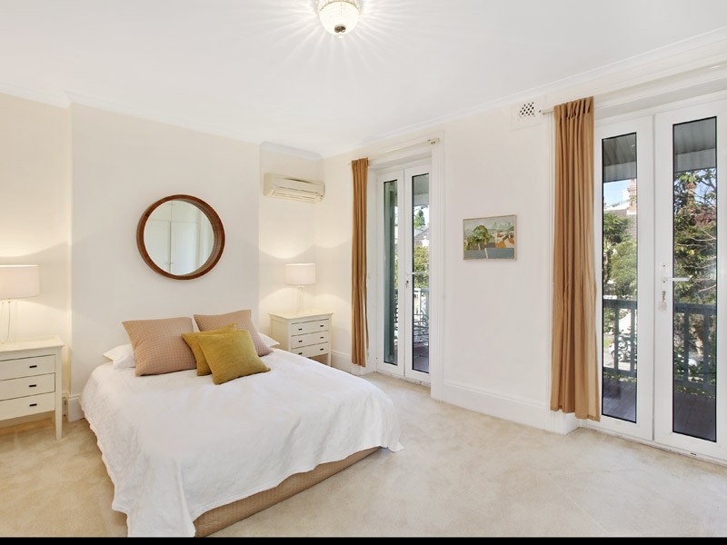 63 Edgecliff Road, Woollahra NSW 2025