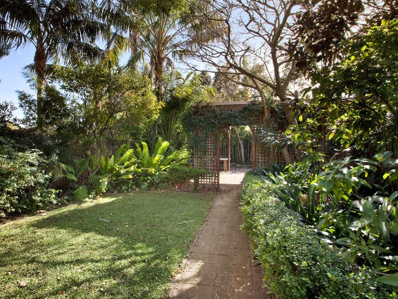 63 Edgecliff Road, Woollahra NSW 2025