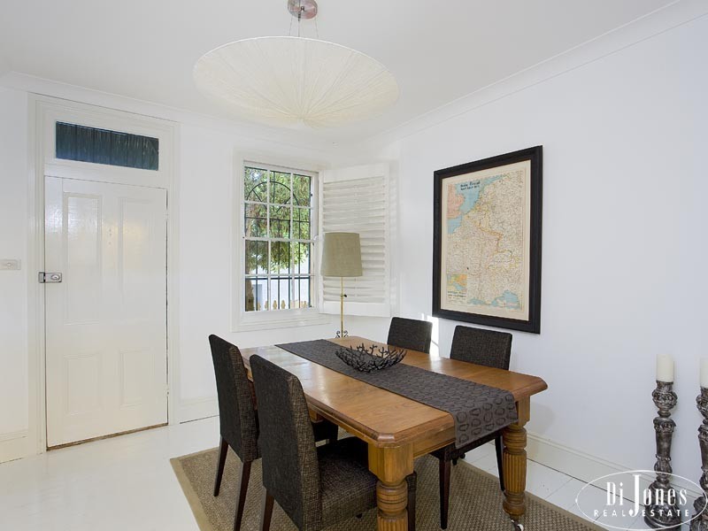 14 Victoria Place (off Underwood St), Paddington NSW 2021