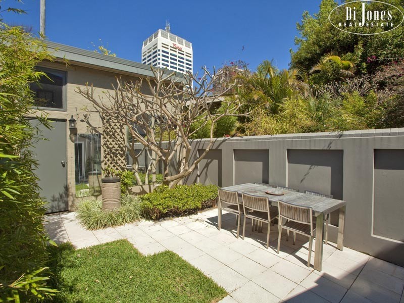 110 Edgecliff Road, Woollahra NSW 2025