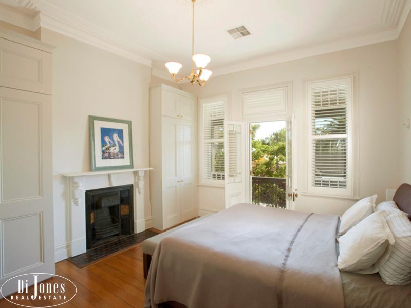 110 Edgecliff Road, Woollahra NSW 2025