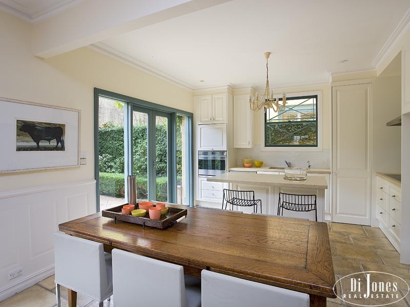 2 Sutherland Avenue (cnr Cecil La, via Hampden St), Paddington NSW 2021