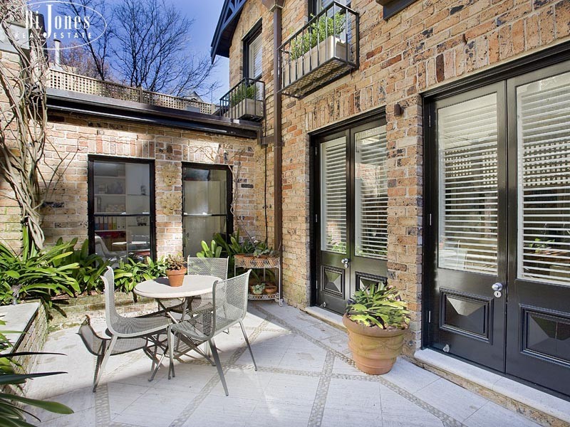 1 Holdsworth Street, Woollahra NSW 2025