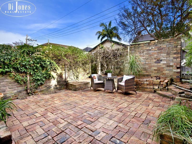 33 St James Road, Bondi Junction NSW 2022