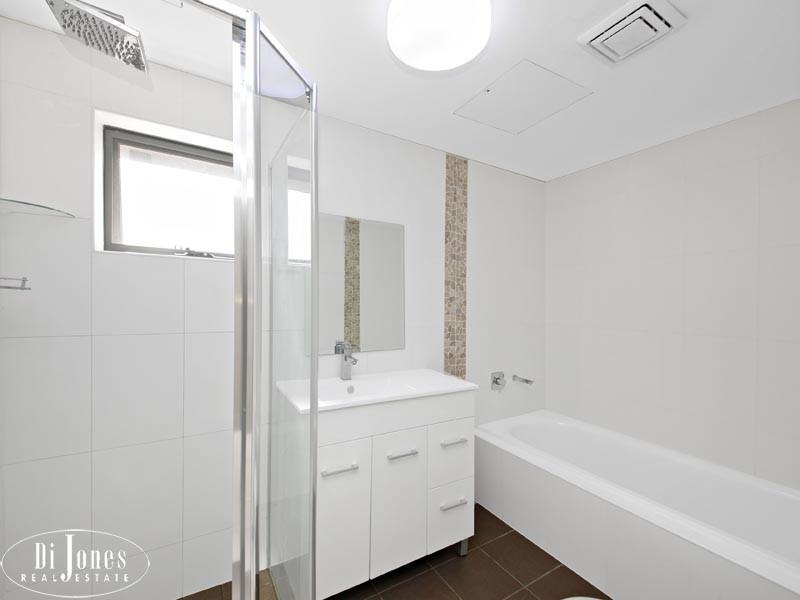 52A General Holmes Drive, Brighton-le-sands NSW 2216