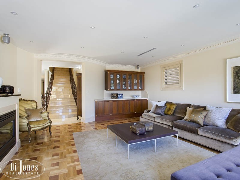 Residence West 58 Gilbert Street, Dover Heights NSW 2030