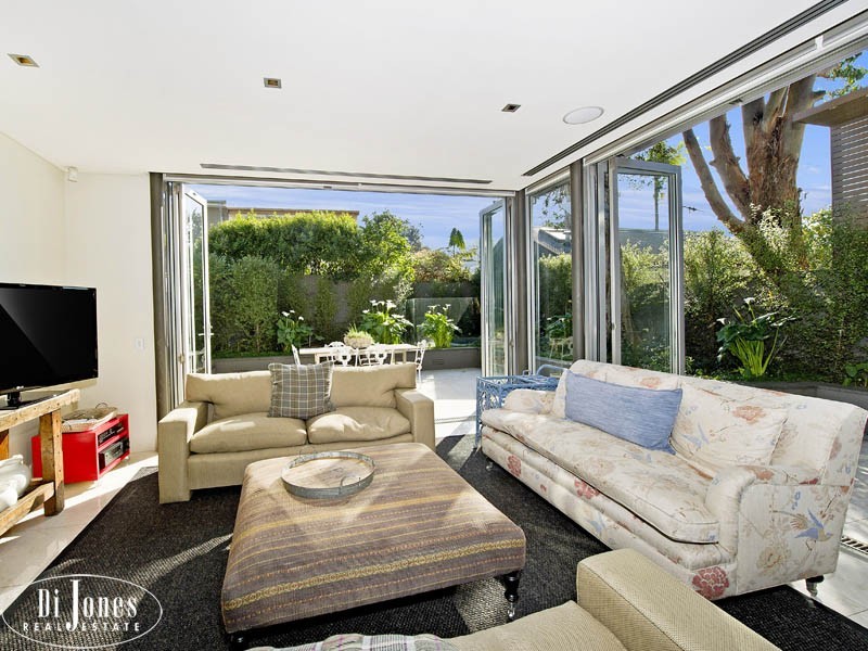 12A Holdsworth Street, Woollahra NSW 2025