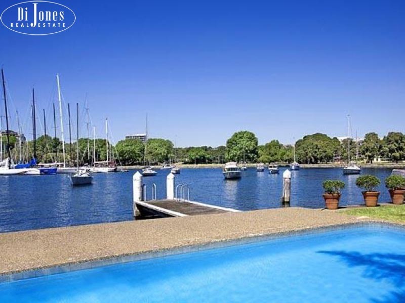9/2 Elizabeth Bay Crescent, Elizabeth Bay NSW 2011