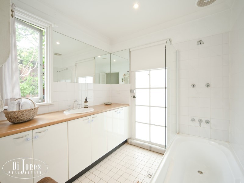 2 Spicer Street, Woollahra NSW 2025