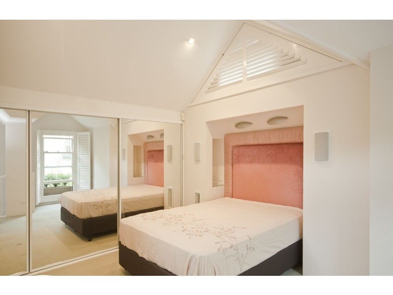 1 Holdsworth Street, Woollahra NSW 2025