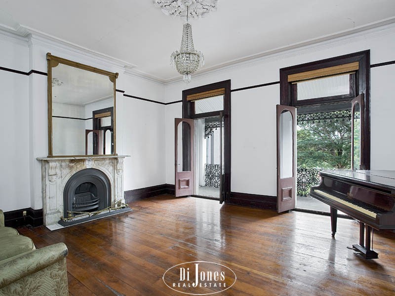 166 Chalmers Street (opp. Prince Alfred Park), Surry Hills NSW 2010