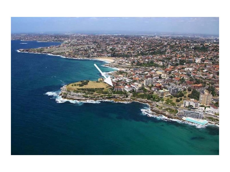 2/70 Fletcher Street, Tamarama NSW 2026